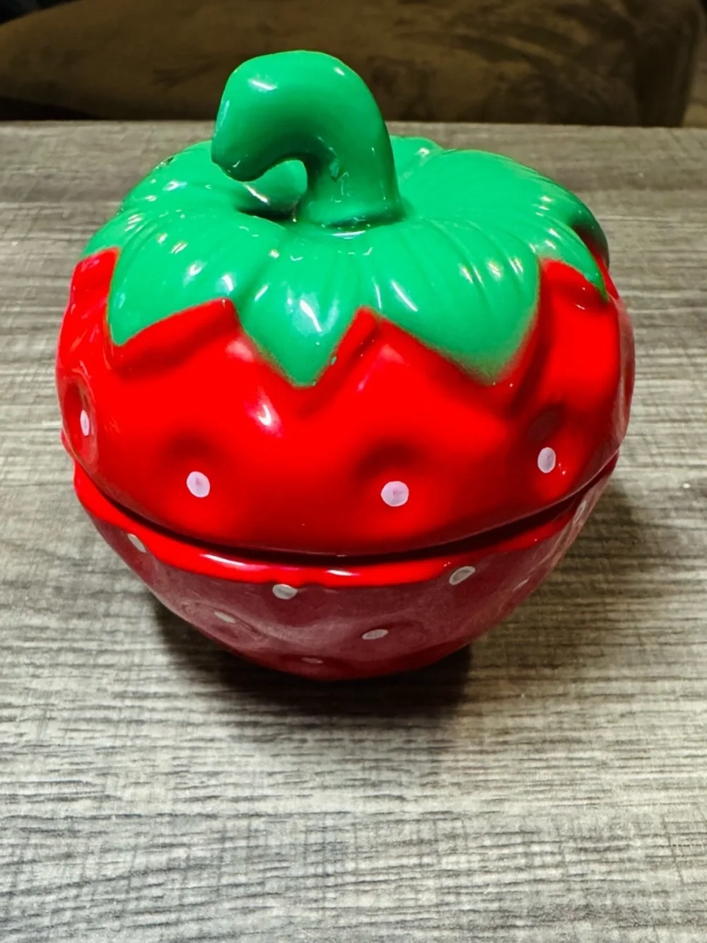 Vintage WalMart 🍓 adorable